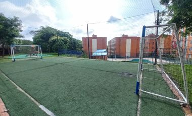 apartamento en arriendo en conjunto residencial santa cruz piso 8. Cod A13233