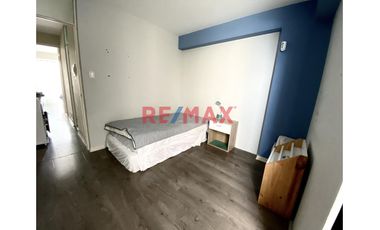 Venta de acogedor departamento dúplex en 4to piso en una de las zonas residenciales mas exclusivas de la ciudad. Cerca al colegio San José Obrero y Pa