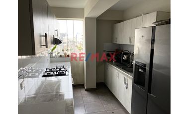 Venta de acogedor departamento dúplex en 4to piso en una de las zonas residenciales mas exclusivas de la ciudad. Cerca al colegio San José Obrero y Pa