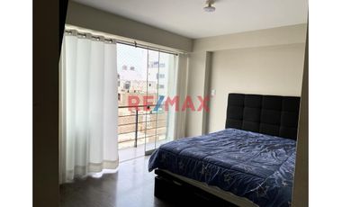 Venta de acogedor departamento dúplex en 4to piso en una de las zonas residenciales mas exclusivas de la ciudad. Cerca al colegio San José Obrero y Pa