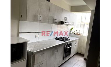 Venta de acogedor departamento dúplex en 4to piso en una de las zonas residenciales mas exclusivas de la ciudad. Cerca al colegio San José Obrero y Pa