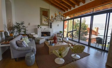 CASA EN CONDOMINIO CON VISTA AL LAGO