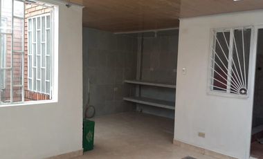 casa en venta en carvajal. Cod V6866801