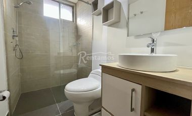 casa en arriendo en loma del atravesado. Cod A776430
