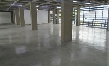 PR12248. SE RENTA OFICINA EN SECTOR DE SIMON BOLIVAR, ITAGUI