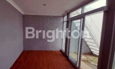 RUMAH CIPUTRA CITRA HARMONI TROSOBO WARU 2 LANTAI FULL RENOV