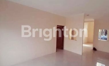 RUMAH CIPUTRA CITRA HARMONI TROSOBO WARU 2 LANTAI FULL RENOV