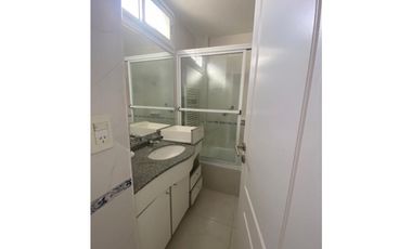 Departamento 3 ambientes a una cuadra del mar. La Perla