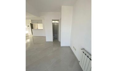 Departamento 3 ambientes a una cuadra del mar. La Perla