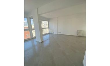 Departamento 3 ambientes a una cuadra del mar. La Perla