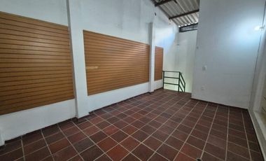 local en arriendo en cabecera del llano. Cod A96712