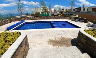 AIR 26-778 Casa en Venta. Zona Zibata. Excelentes amenidades.