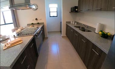 AIR 26-778 Casa en Venta. Zona Zibata. Excelentes amenidades.