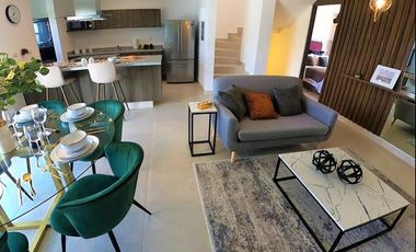 AIR 26-778 Casa en Venta. Zona Zibata. Excelentes amenidades.