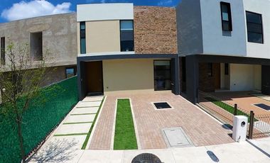 AIR 26-778 Casa en Venta. Zona Zibata. Excelentes amenidades.