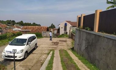 Tanah Perkebunan Bonus Bangunan Tua Cihanjuang Atas Parongpong Bandung Barat
