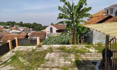 Tanah Perkebunan Bonus Bangunan Tua Cihanjuang Atas Parongpong Bandung Barat