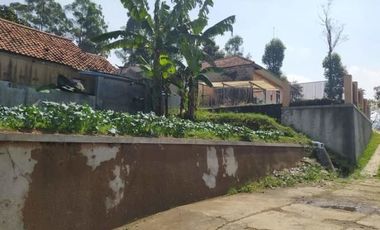 Tanah Perkebunan Bonus Bangunan Tua Cihanjuang Atas Parongpong Bandung Barat