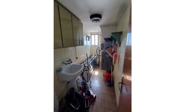 VENDO DEPARTAMENTO (5) Ambientes más Escritorio y COCHERA FIJA - vista al MAR