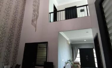 Rumah Hook 2 Lantai Central Park A.Yani