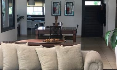 ALQUILO CASA CATEGORIA AMOBLADO BARRIO PRIVADO  Z SUR LOS MIMBRES