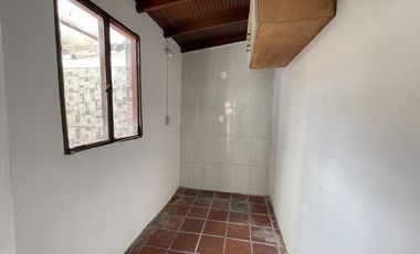 casa en arriendo en av. libertadores. Cod A5599