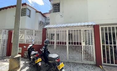 casa en arriendo en av. libertadores. Cod A5599