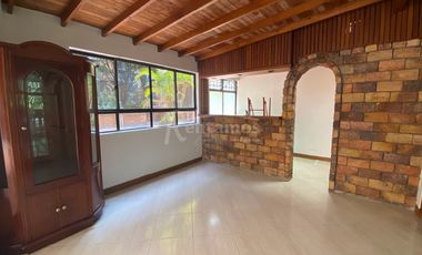 apartamento en arriendo en el castillo. Cod A776131