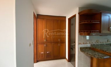 apartamento en arriendo en el castillo. Cod A776131