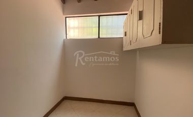 apartamento en arriendo en el castillo. Cod A776131
