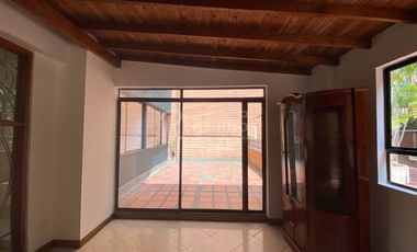 apartamento en arriendo en el castillo. Cod A776131