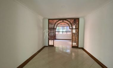 apartamento en arriendo en el castillo. Cod A776131
