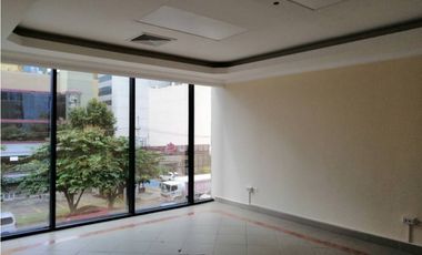 Se Alquila Excelente Oficina136 Mts Obarrio USD$1.637.04