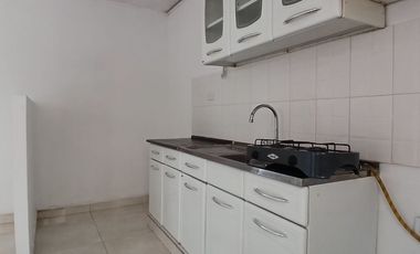 apartamento en arriendo en base aérea. Cod A70157