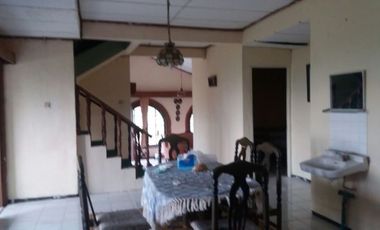 Villa di Cipanas Cianjur Tanah Luas Dekat Jln Provinsi