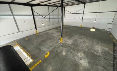 ¡¡¡Se Vende Ofi Bodega en Tocumen!!!