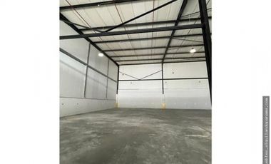 ¡¡¡Se Vende Ofi Bodega en Tocumen!!!