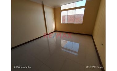 Magnífica Casa En Alquiler - Área 1200 M2, La Victoria, Chiclayo  🏠