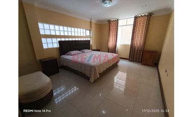 Magnífica Casa En Alquiler - Área 1200 M2, La Victoria, Chiclayo  🏠
