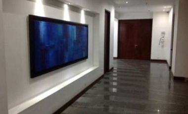 Vendo oficinas AAA en Chicó Navarra, sobre vía principal 355 m2