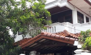 Rumah lama cocok untuk kos-kosan di area perkantoran Pancoran, Jakarta Selatan