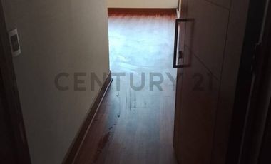 EXCLUSIVO DEPARTAMENTO EN PENÍNSULA DE ANDALUÉ .