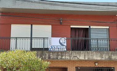 Excelente PH en primer piso de 4 ambientes