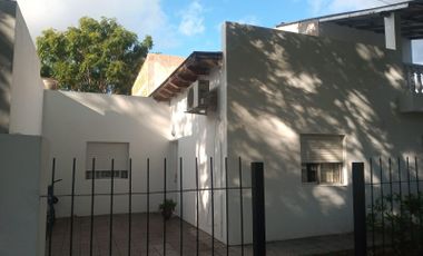 Casa en venta - 4 Dormitorios 3 Baños - Cochera - 600Mts2 - San Miguel del Monte