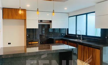 Casa en venta en Las Ánimas - Diseño exclusivo