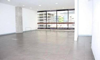 oficina en arriendo/venta en chiconavarra. Cod A6317