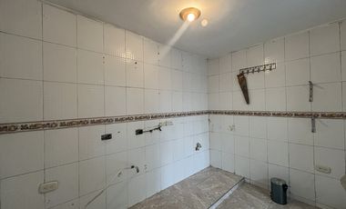 local en arriendo en la esmeralda. Cod A3709