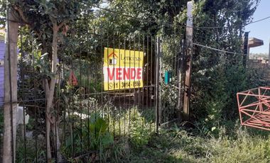 Terreno con casita precaria, zona céntrica de Ing. Allan, Varela