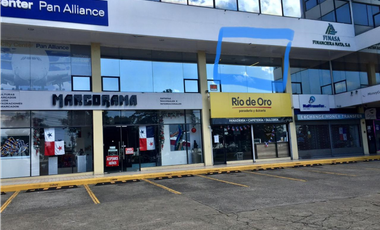 Alquiler de Oficina Remodelada en Av.Balboa.