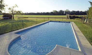 Muy buena casa de 280m2 en Venta o alquiler en La Cañada Polo Club de Lujan